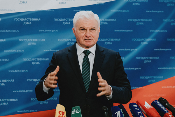 Владимир Плотников: «ЕДИНАЯ РОССИЯ» и Правительство находятся в постоянном взаимодействии по вопросам развития сельских территорий